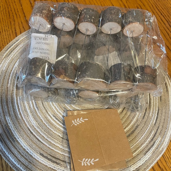 Table # or name card holder for Events! - Picture 2 of 3